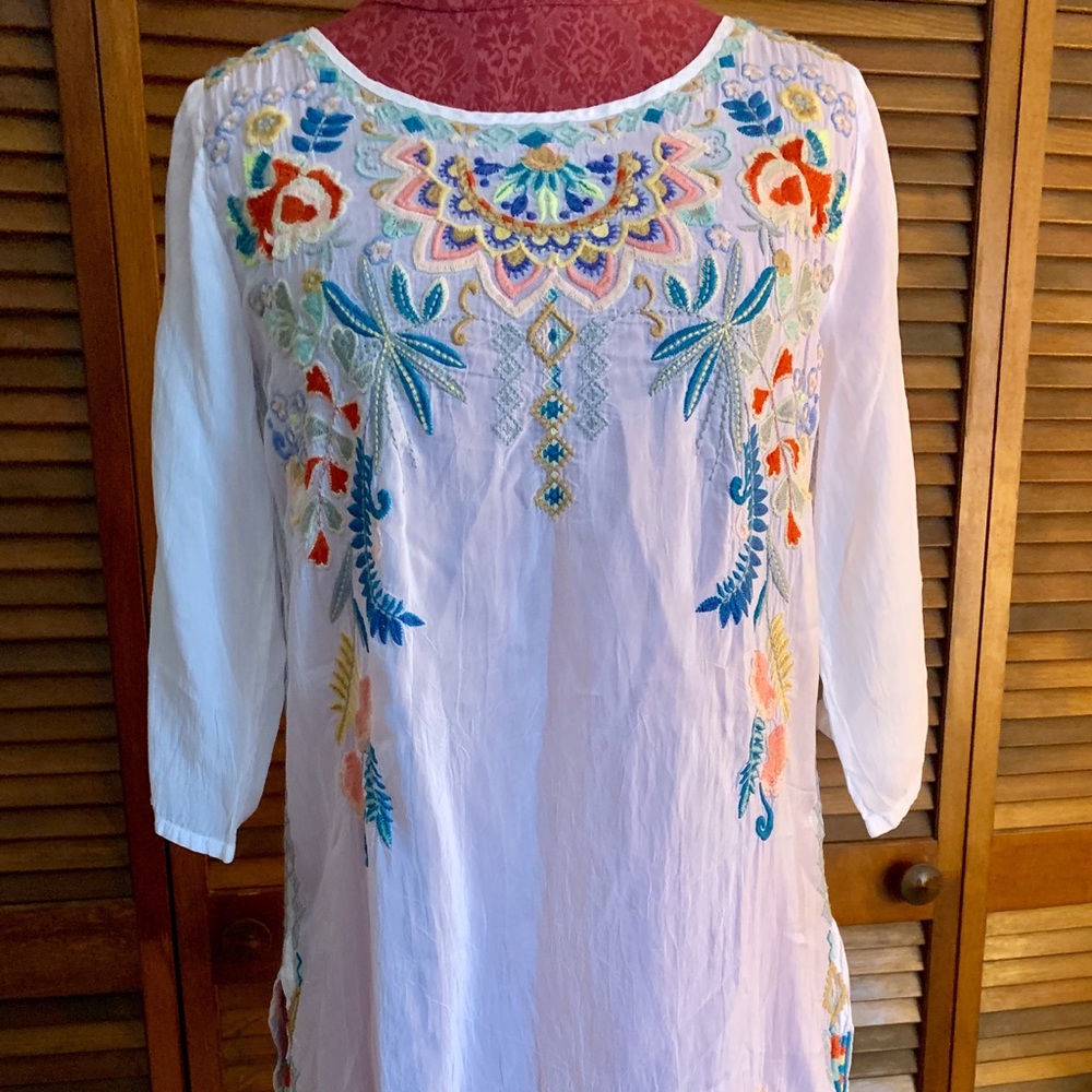 Johnny Was Embroidered Tunic- XS New with Tags
